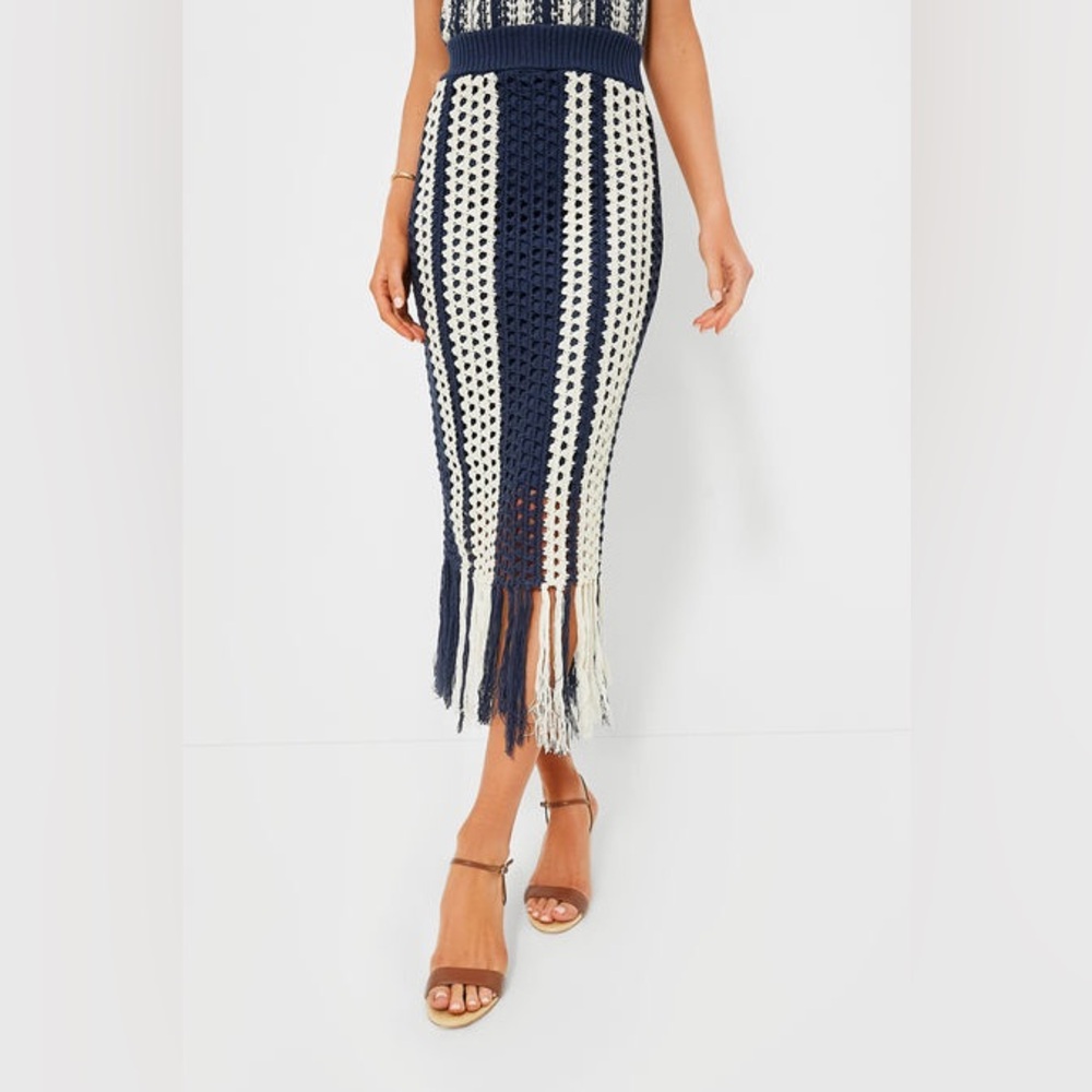 MOON RIVER
Navy and Ivory Crochet Skirt